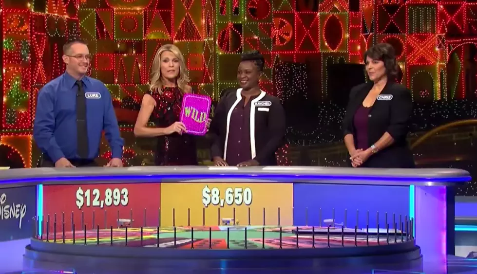 Vanna White Hosts &#8216;Wheel Of Fortune&#8217; For The First Time