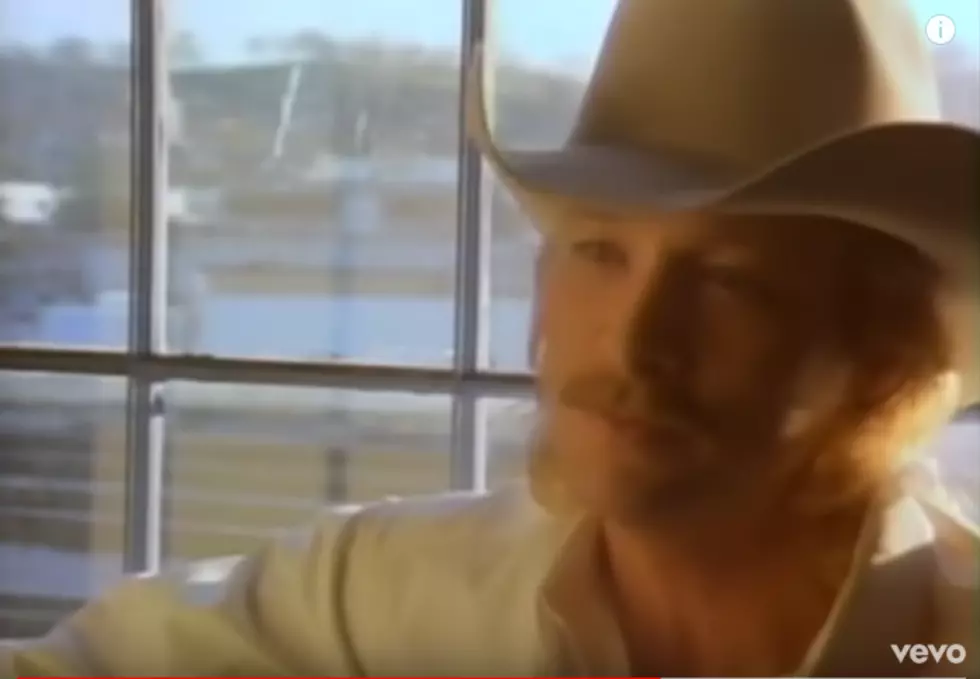 Top 10 Songs In Country Music From This Week In 1990 [LIST]