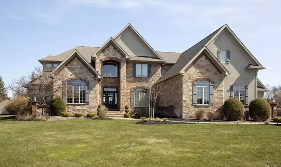 Go Inside This $1.5 Million Home In Williamsville [PHOTOS]