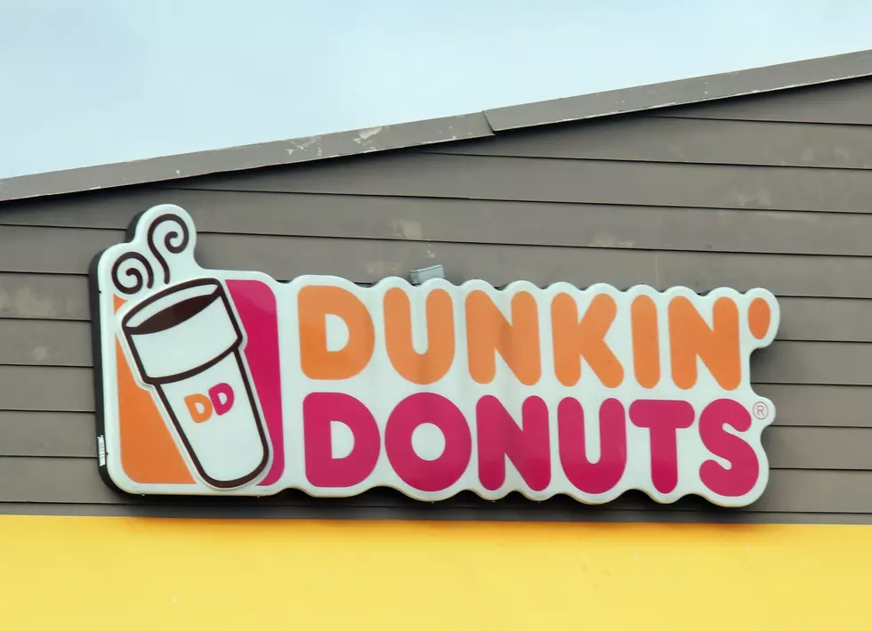 Dunkin&#8217; Is Looking To Hire 25,000 New Workers