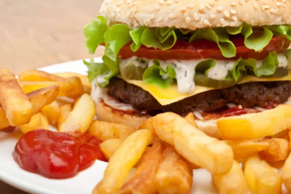 9 Deals To Help You Celebrate National Cheeseburger Day