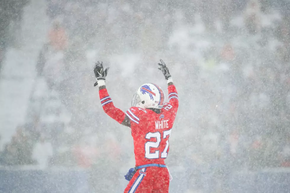 Bills Players Have a Snowball Fight After Practice [VIDEO]