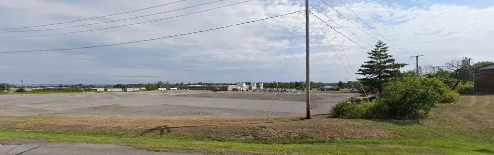 This Forgotten Plaza Used To Be In Hamburg at the Now Walmart off Southwestern Blvd. [PHOTO]