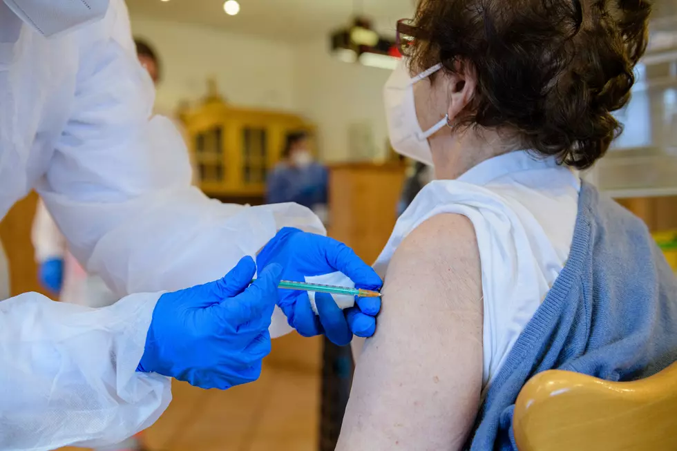 Canisius High School Student Helping WNY Seniors Get Vaccinated