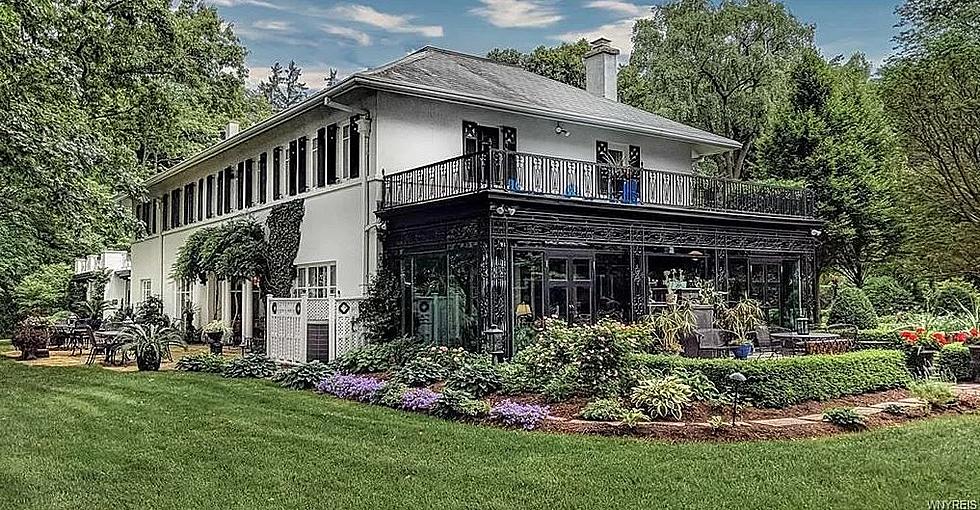 Want Privacy? Check Out This $2.5 Million Mansion For Sale in Niagara County [PHOTOS]