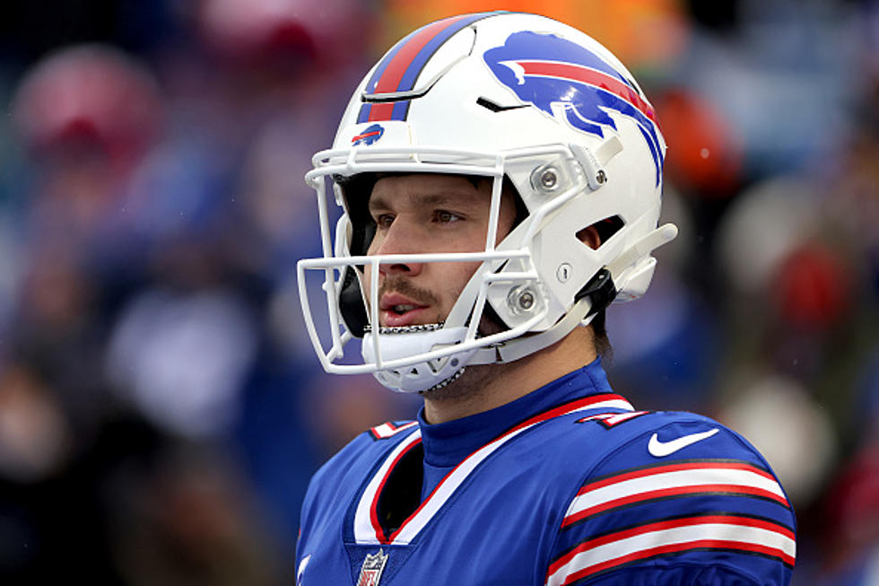 Josh Allen Won’t Wear Sleeves For Crazy Cold Weather This Saturday