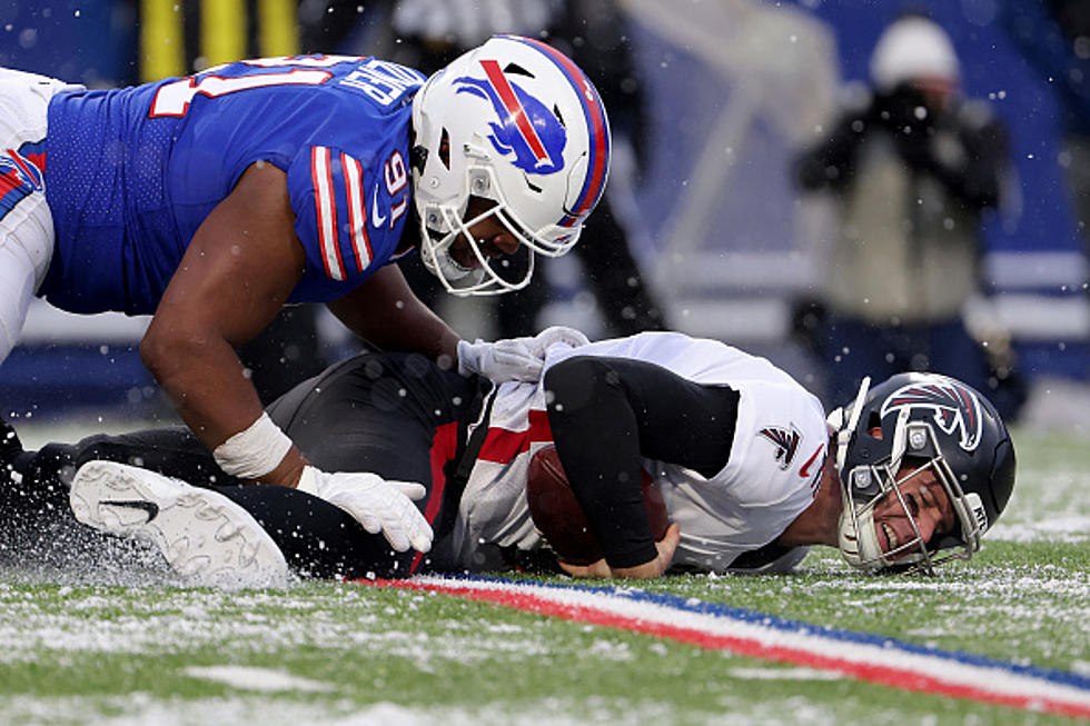 Falcons Player Did Not Like Playing In The Buffalo Snow [VIDEO]