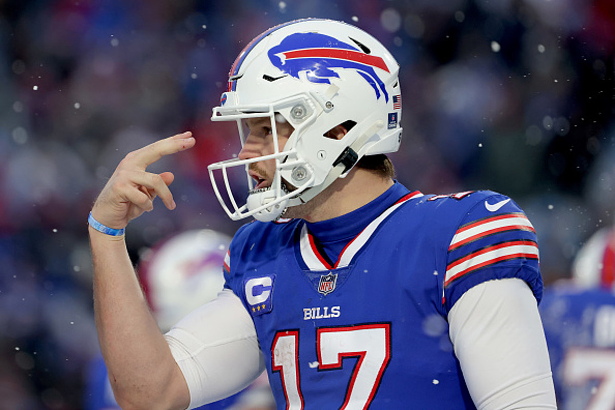 Josh Allen Eats a Crazy Amount of Wings Every Time at Bar Bill