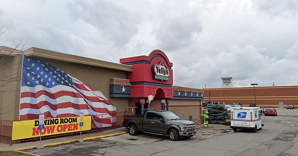 Tully’s Waitress Goes Viral for Amazing Act in New York State