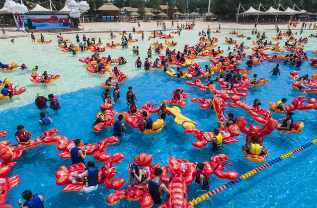 2 Major Waterparks Open This Weekend Around Buffalo, New York