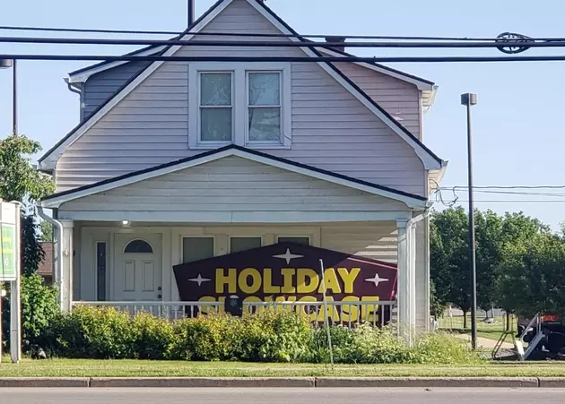 I Found The &#8216;Holiday Showcase&#8217; Sign on a Front Porch