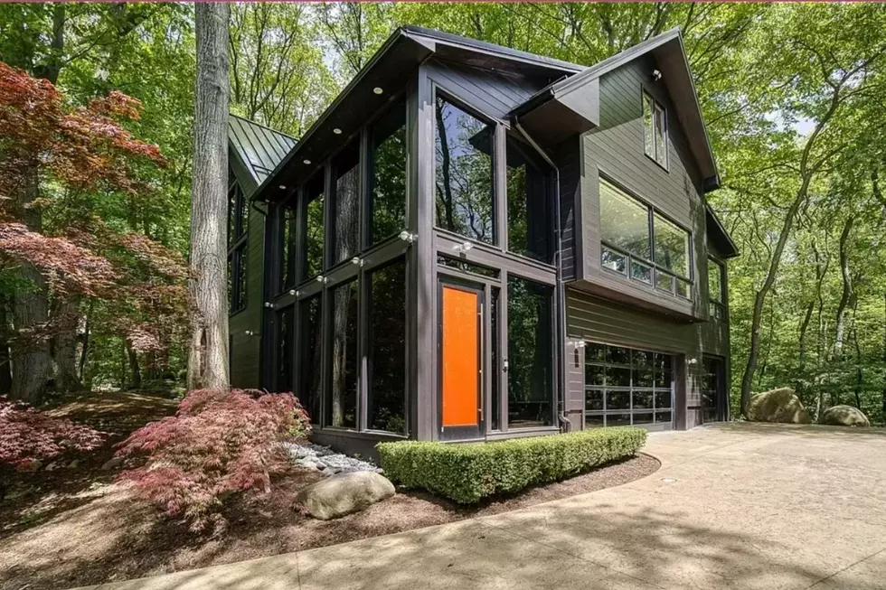 Check Out This Million Dollar Home In East Aurora [PHOTOS]