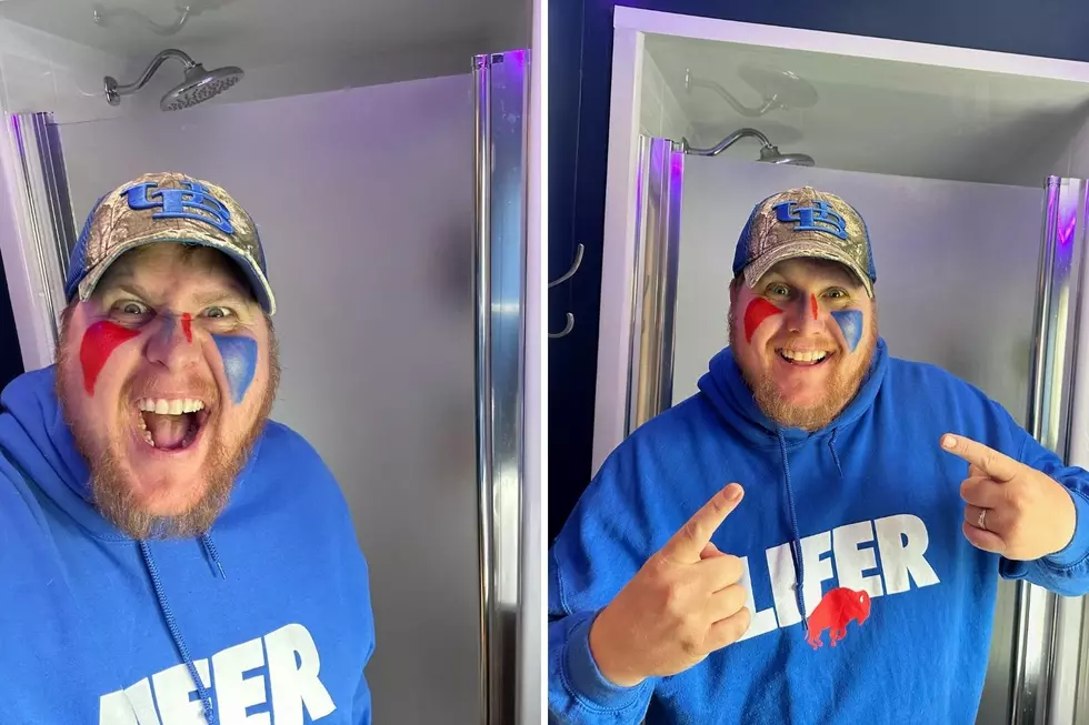 Brett&#8217;s Game Face Is Ready for Football Parties — But Is Your Bathroom?