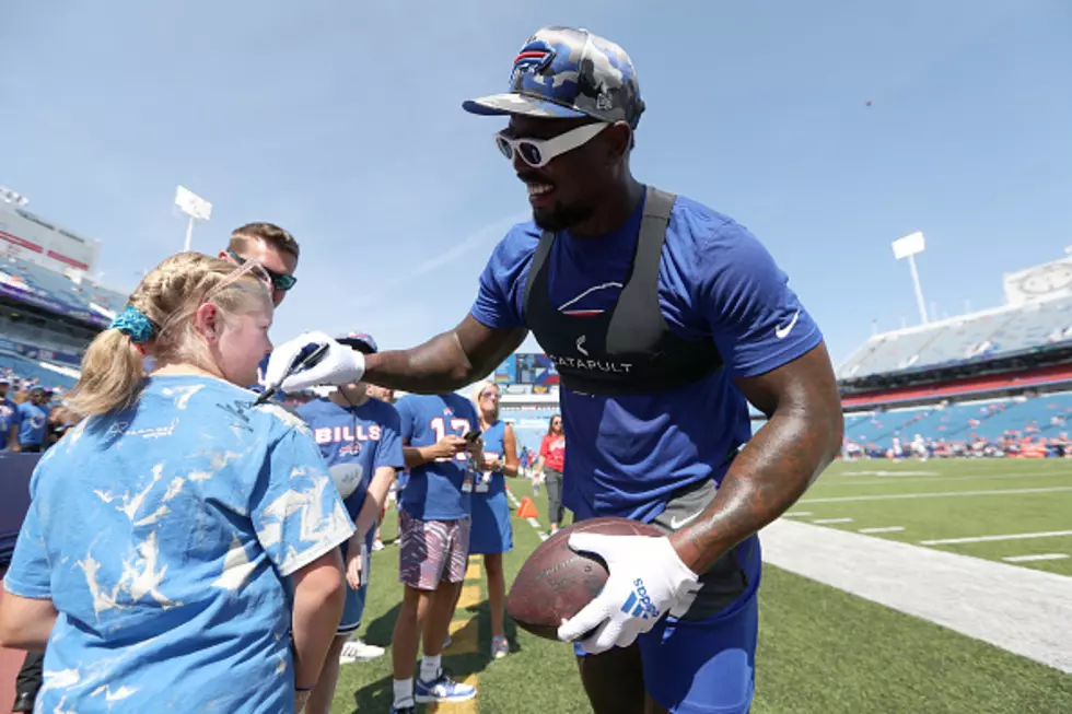 Von Miller Shares Awesome Story of His New Buffalo Neighbors