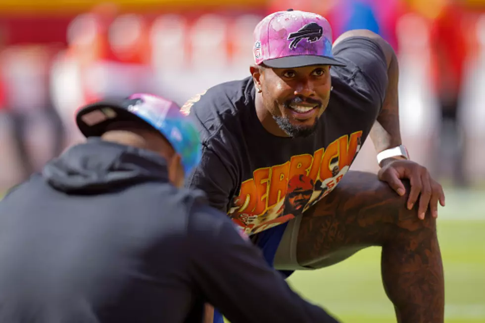 Von Miller, New York’s Best Chicken Farmer? [WATCH]