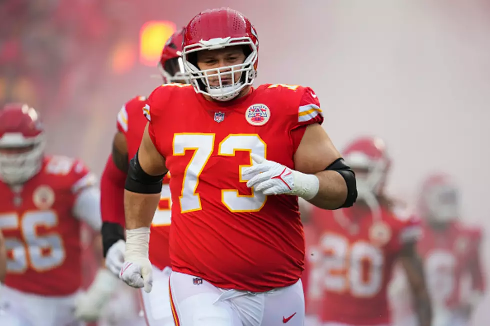 Buffalo Bills Flag Spoils Kansas City Chiefs Introduction [PHOTO]