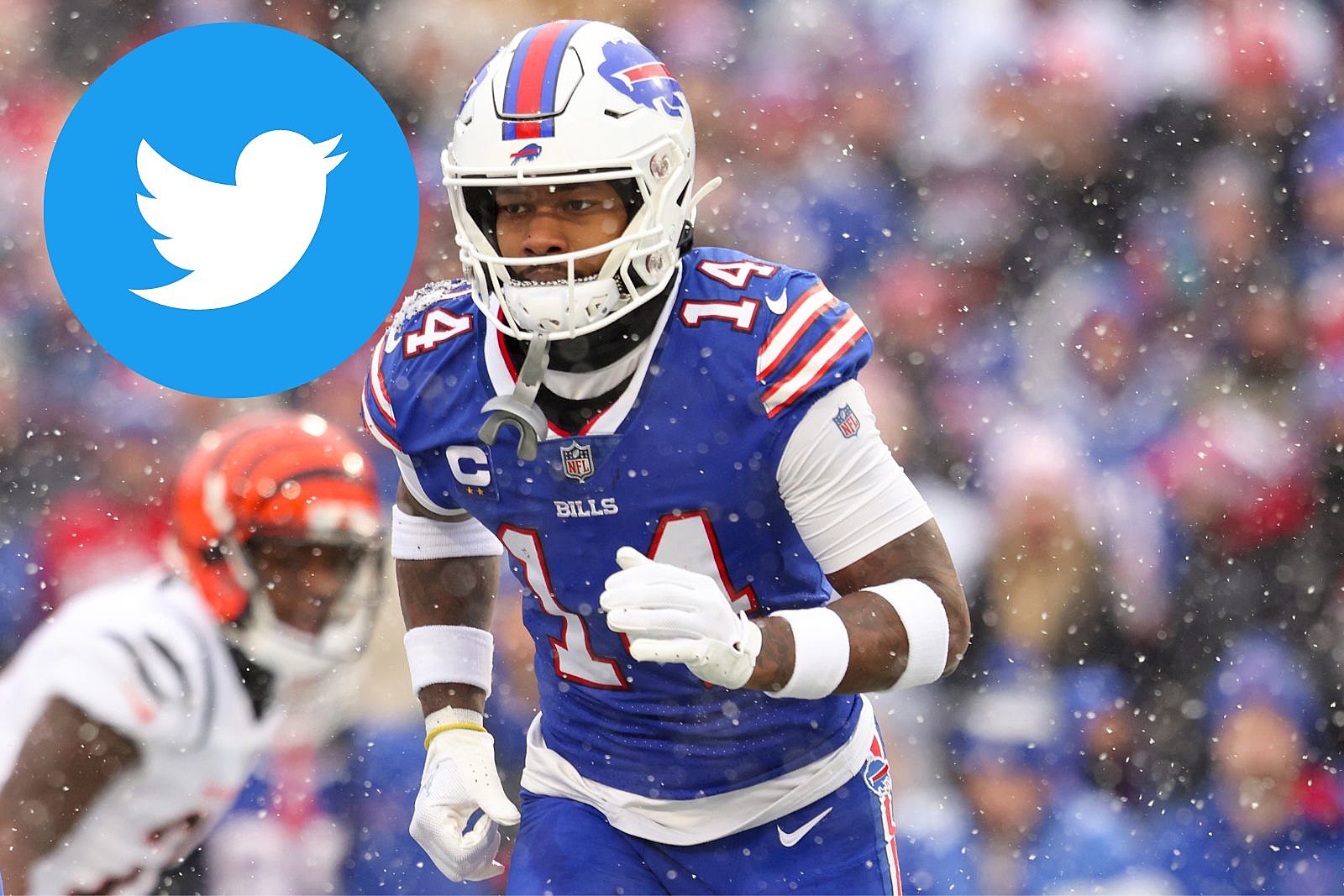 Buffalo Bills tackle Daryl Williams (75) runs onto the field prior to the  start of the first half of an NFL football game against the Pittsburgh  Steelers in Orchard park, N.Y., Sunday