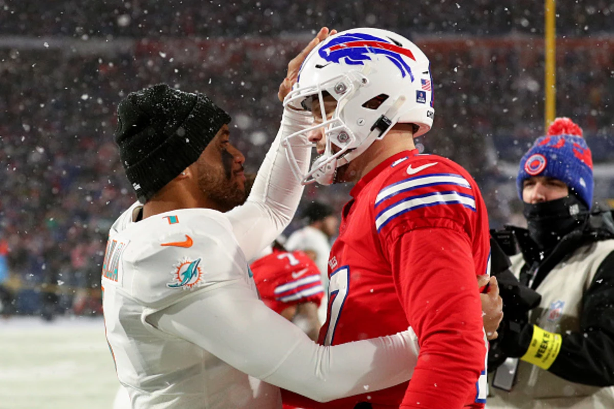 New Bills Wide Receiver Takes a Shot at Old Dolphins QB?