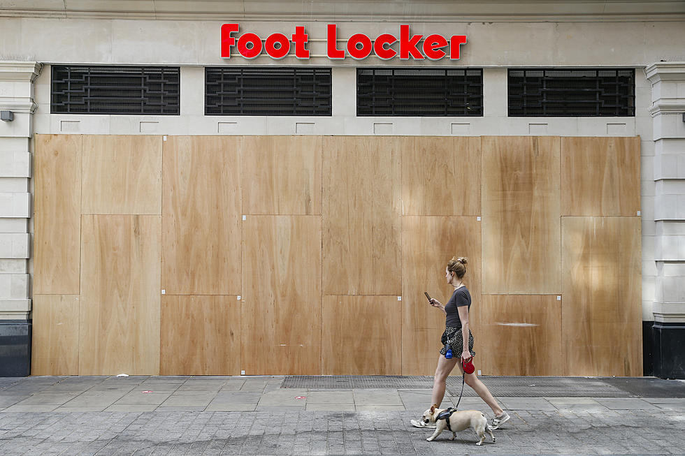 Foot Lockers Closing in All Mall in New York State?