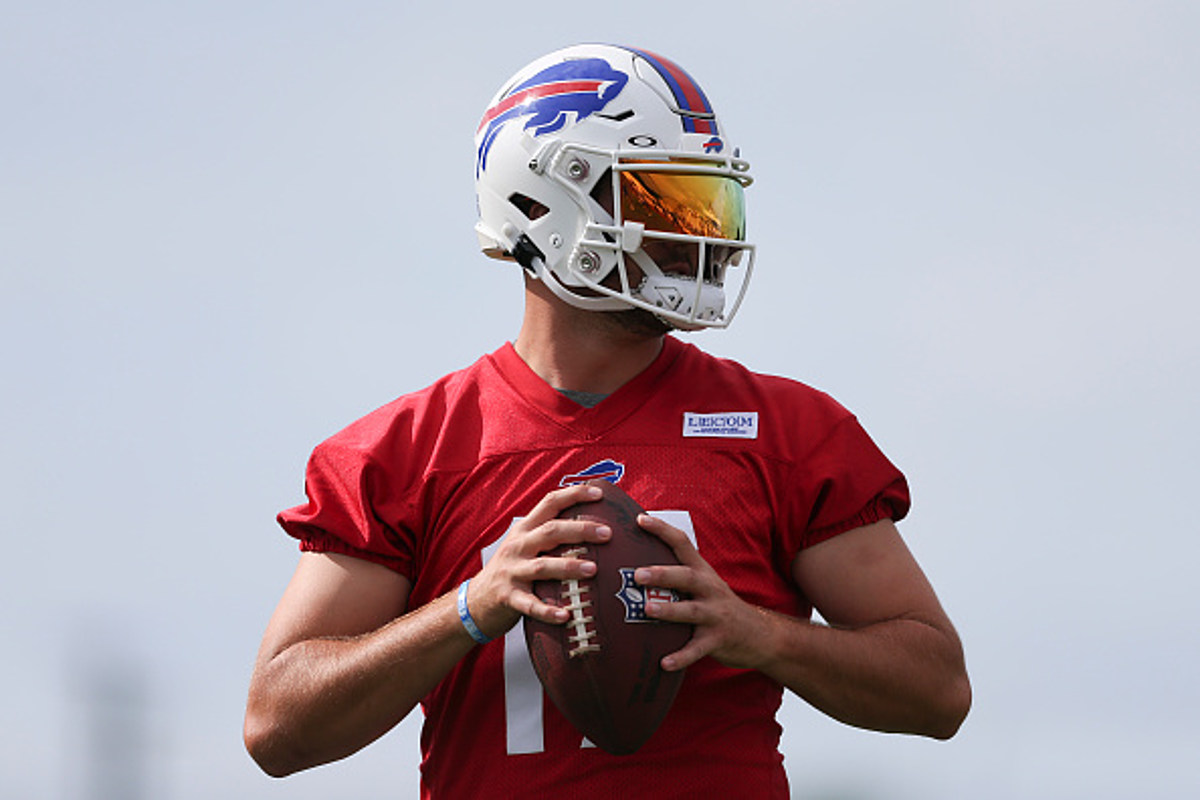 Buffalo Bills WATCH: Josh Allen Makes One-Handed Catch In Practice - Sports  Illustrated Buffalo Bills News, Analysis and More