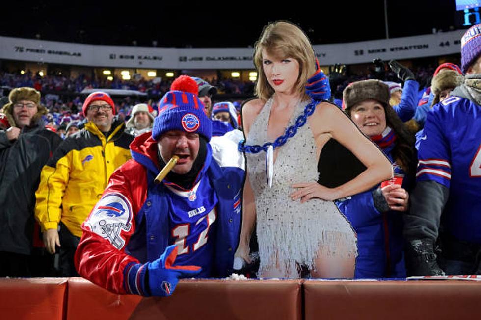 The Best Photos Of Taylor Swift At The Bills Game [GALLERY]