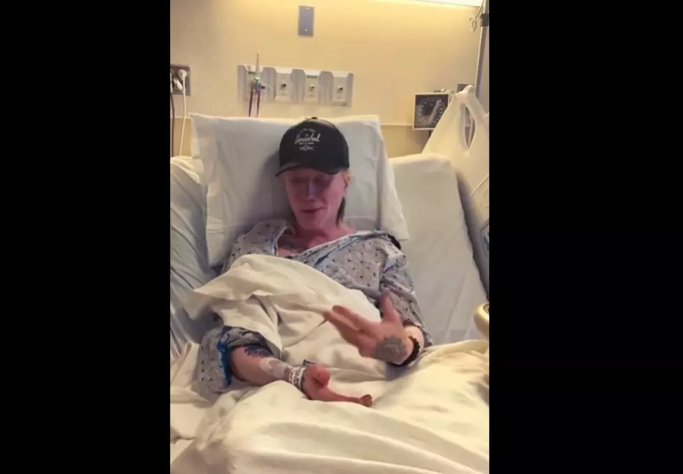 VIDEO: Goo Goo Dolls’ Johnny Rzeznik Hospitalized