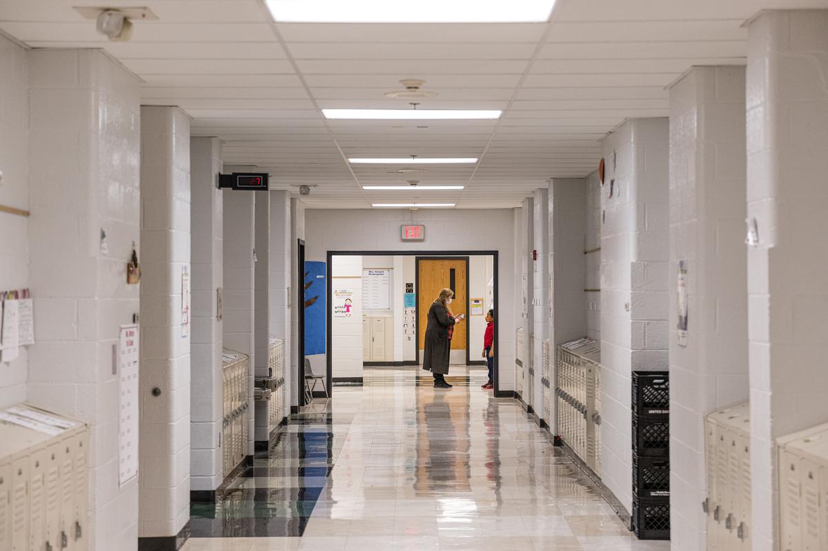 25% of Districts Have Teachers Making Over $100,000 in New York State