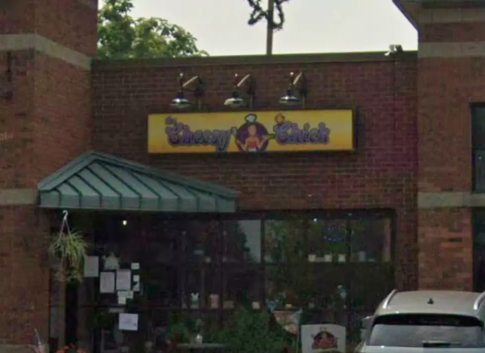 Cheesy Chick Shifts Focus To UB After Closing Williamsville Location
