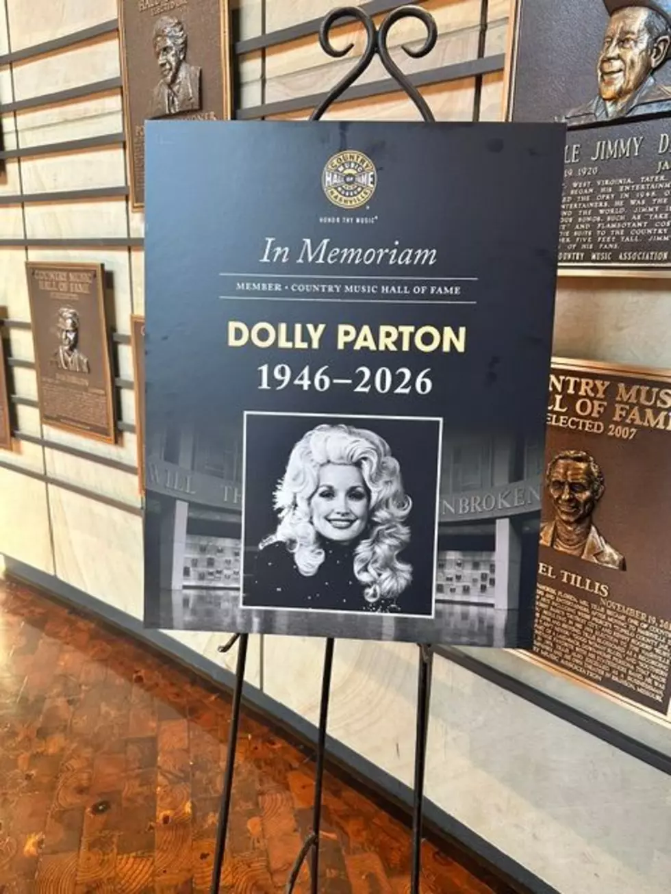 Western New York Gathers at Dolly Parton Memorial [PHOTOS]