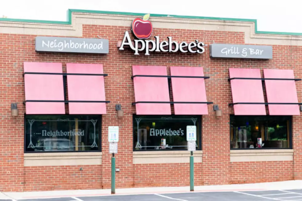 Applebee’s is Serving $1 Vodka Strawberry Lemonades for February