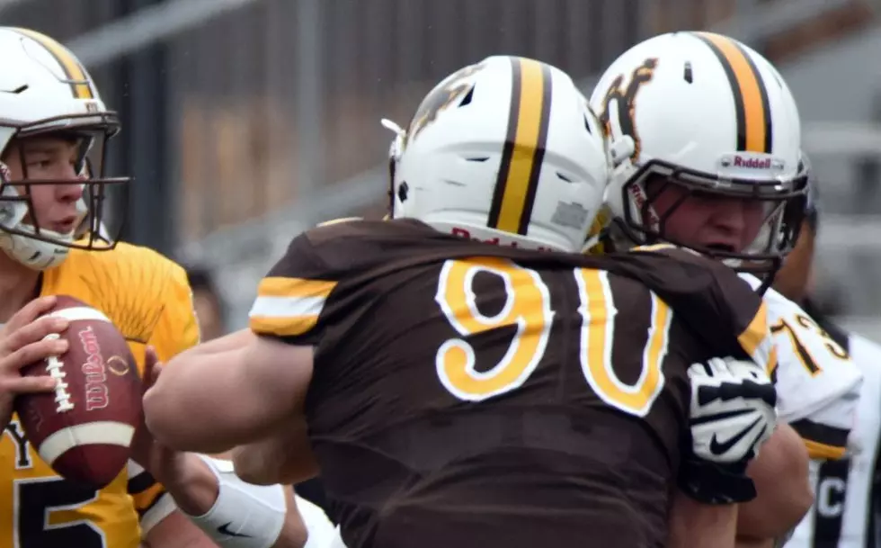 Which Wyoming Cowboy wore it best? No. 90