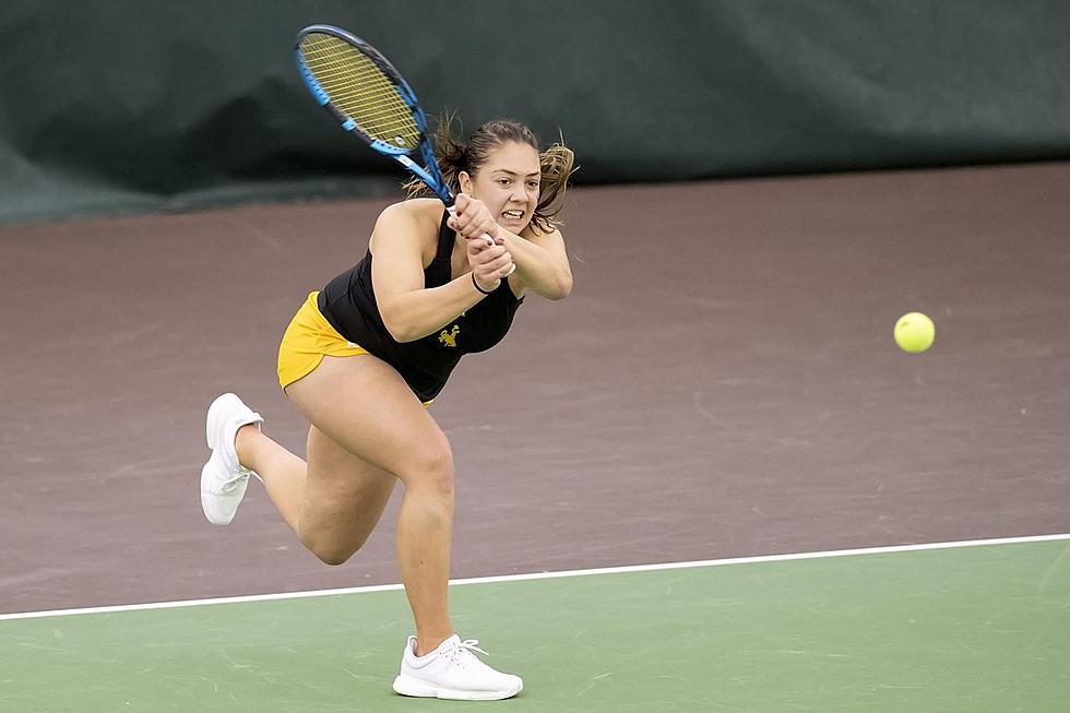 Kaftanova receives Arthur Ashe Jr. Award from ITA