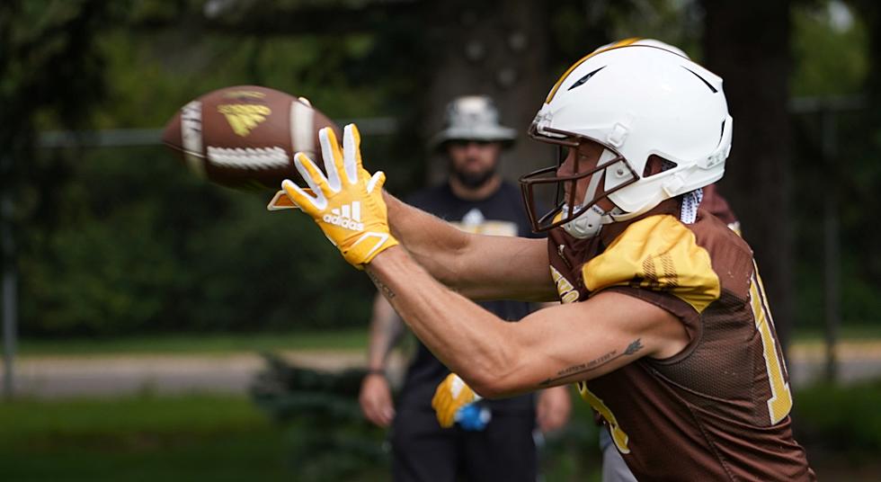 Quick hits from camp: Pokes practice in half pads