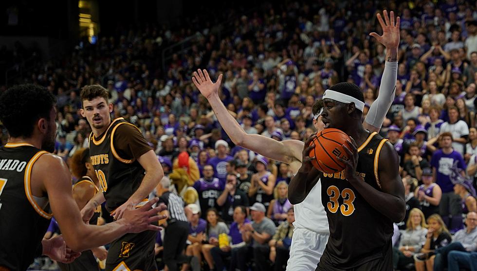 Cowboys shut down Grand Canyon on the road, 68-61