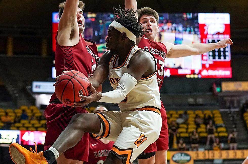 Dut becomes second Wyoming player this week to enter NCAA Transfer Portal