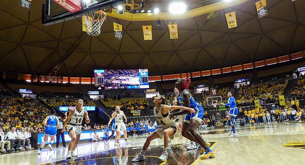 Wyoming falls to UCLA 82-81 in triple overtime