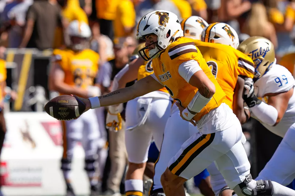 Wyoming QB lands MW Offensive Player of the Week honors