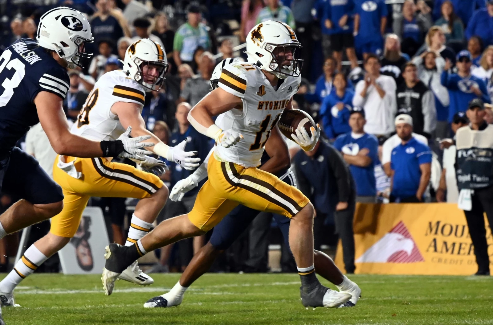 Former BYU TE Snags TD Catch During NFL Preseason Game