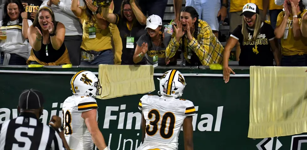 Three stars of the game: Pokes vs. 'Bows