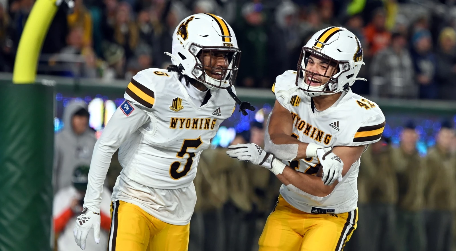 Gold Team Captures 26-22 Win Over Brown in Wyoming's Annual Spring Game -  University of Wyoming Athletics