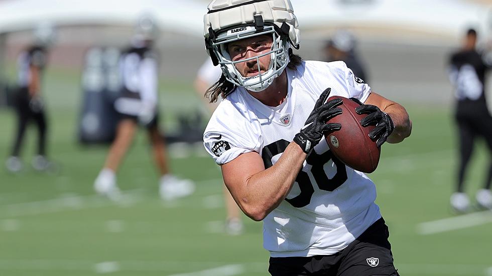 Former Wyoming Tight End Signs with Raiders
