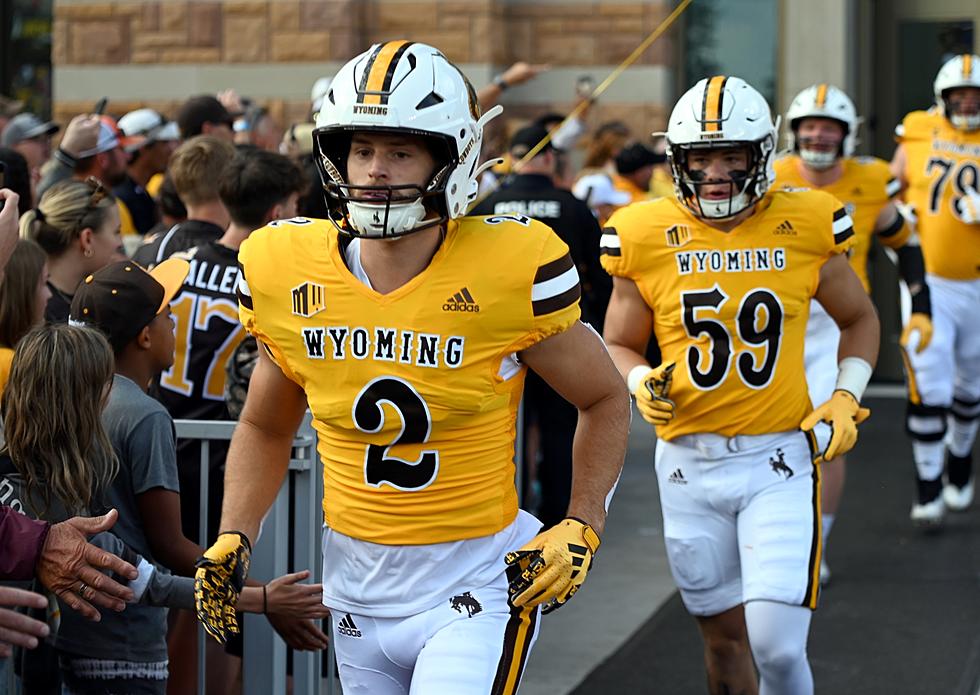 Will Wyoming Football Ever Put Names on Jerseys?