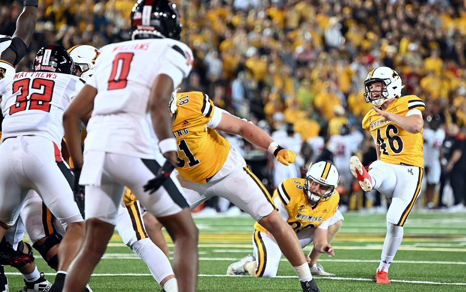 Kicker John Hoyland Named to Lou Groza Award Stars of the Week for Week 5 -  University of Wyoming Athletics