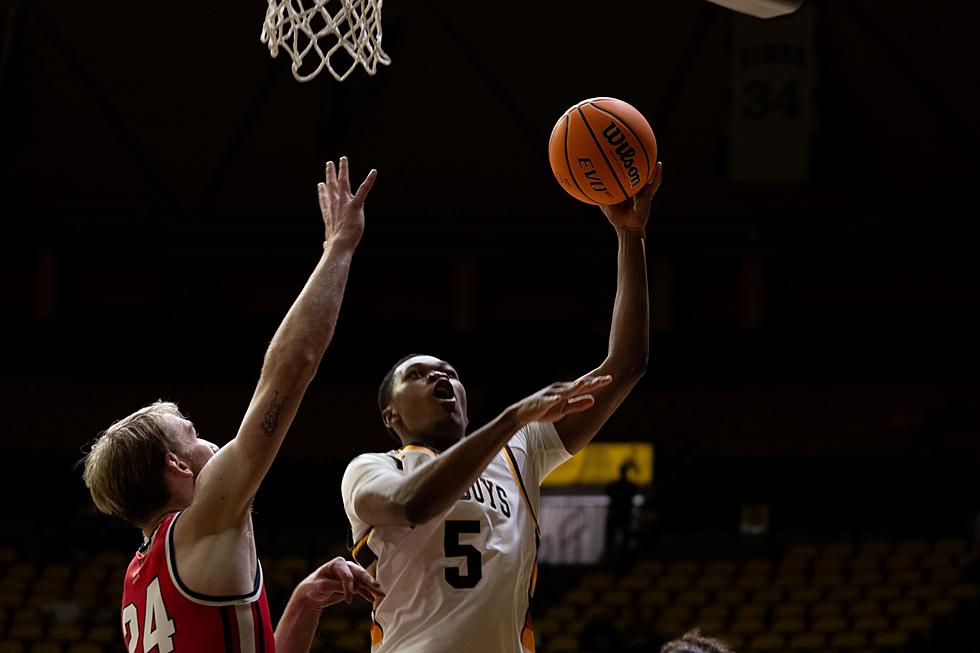 Cam Manyawu First Cowboy to Land Double-Double in Debut Since '98