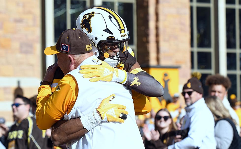 Wide Receiver Alex Brown Returning for ‘One Last Ride’ in Laramie
