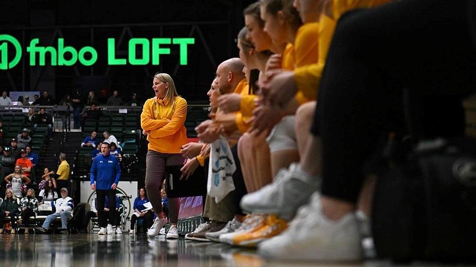 Cowgirls, Lobos to Hook Up This Afternoon in Laramie