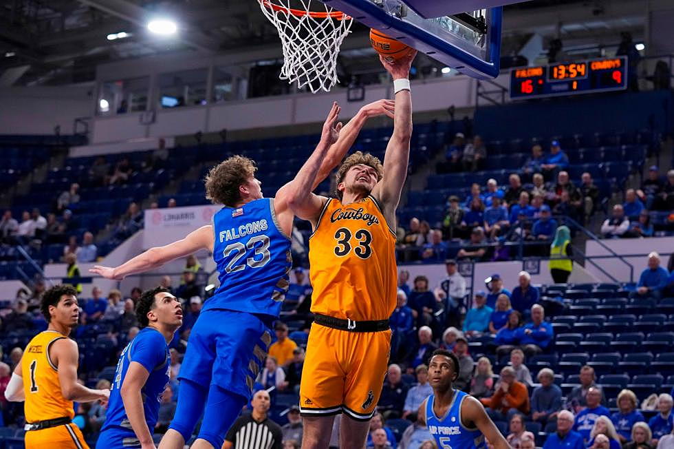 Pokes Head to UNLV in Search of Third Straight Win