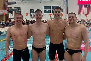 Wyoming Relay Team Breaks School Record in 400-Yard Freestyle