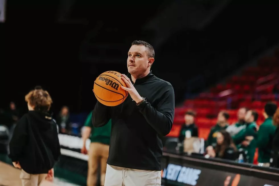 Wyoming's Pat Monaghan Participates in Hoops Symposium