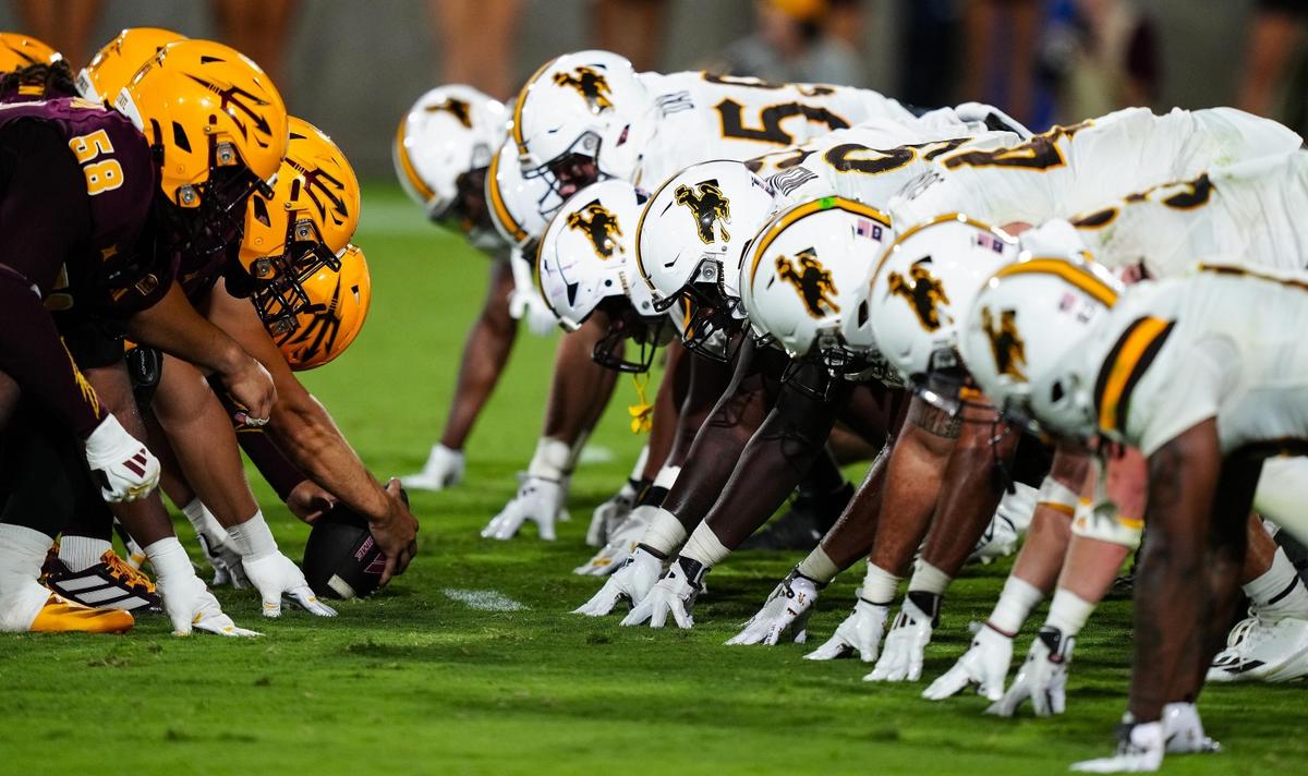 Akron Notebook: Wyoming Not Disregarding New-Look Zips